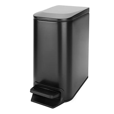 Rubbermaid Classic 13 Gallon Plastic Hands Free Step On Trash Can
